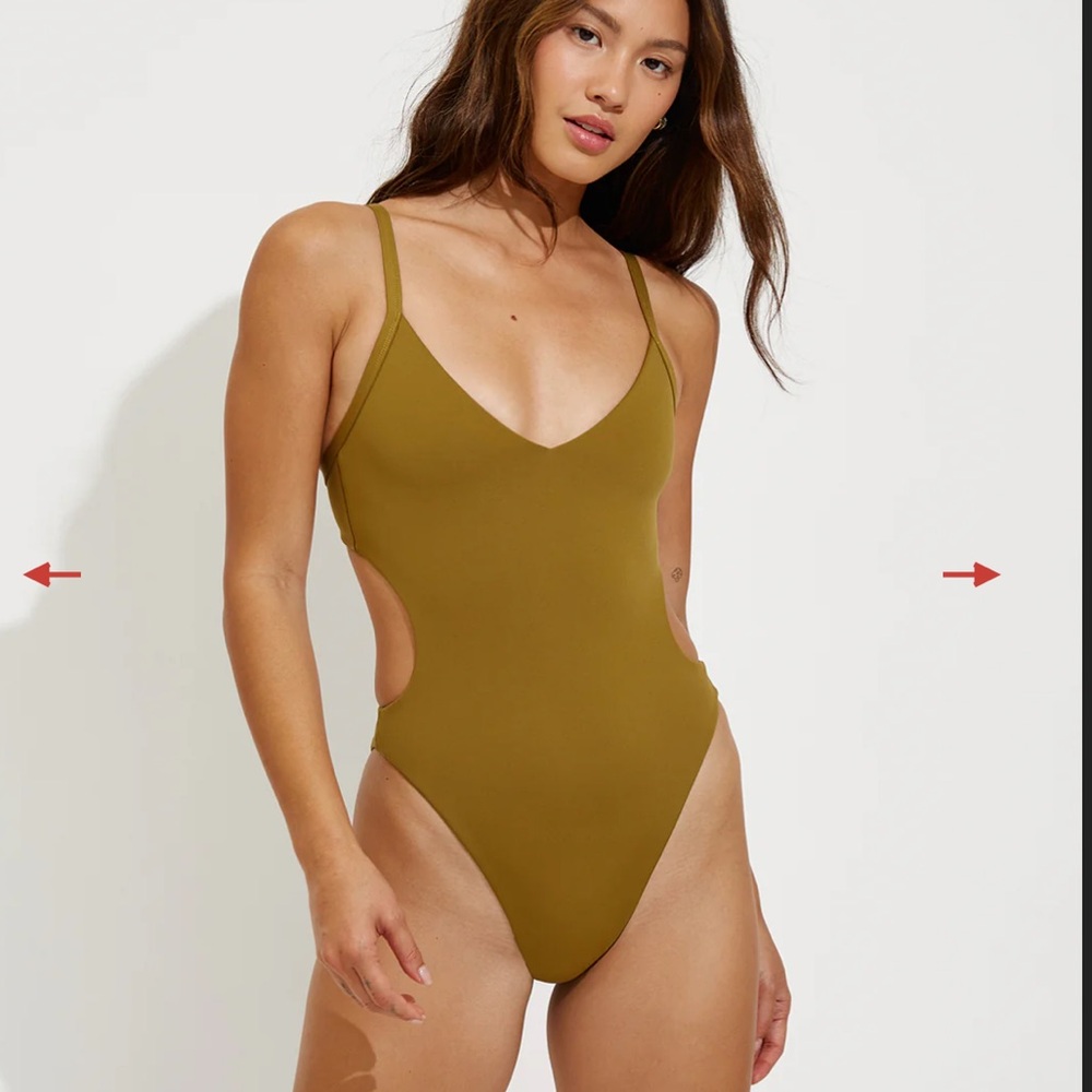 Left On Friday Cutback Suit